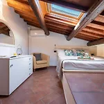 Romito * Florence